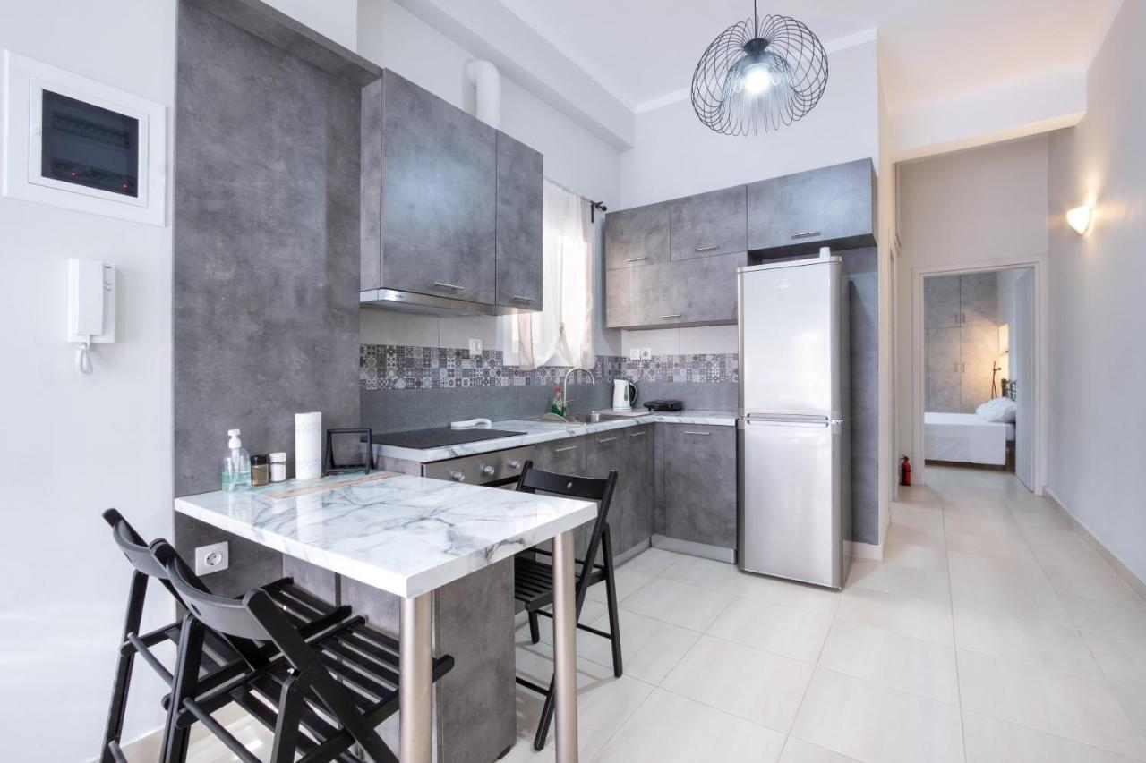 Urban Lifestyle Apartment In بيرايوس المظهر الخارجي الصورة